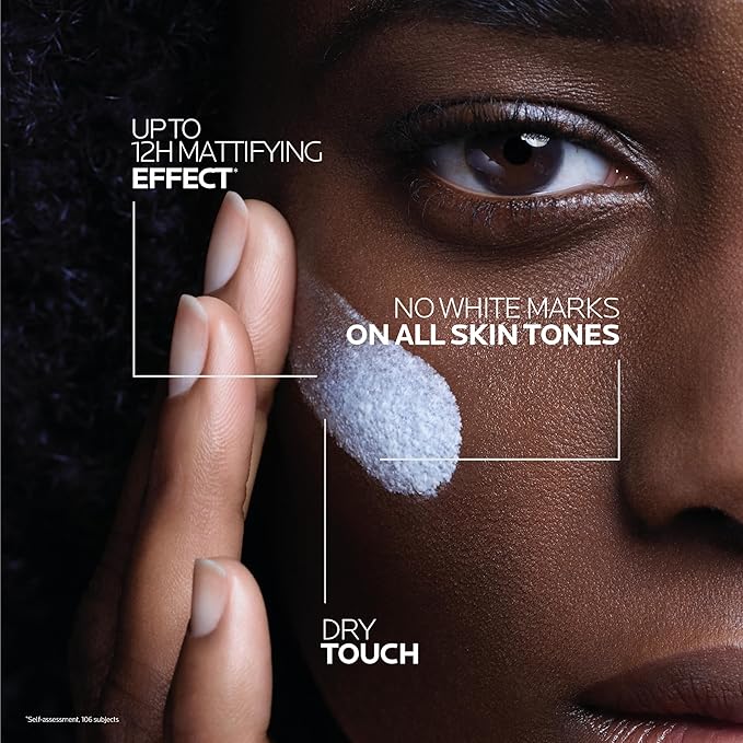 Buy One Get One La Roche-Posay Anthelios Shaka UVMUNE Oil Control Fluid SPF50+ 50Ml
